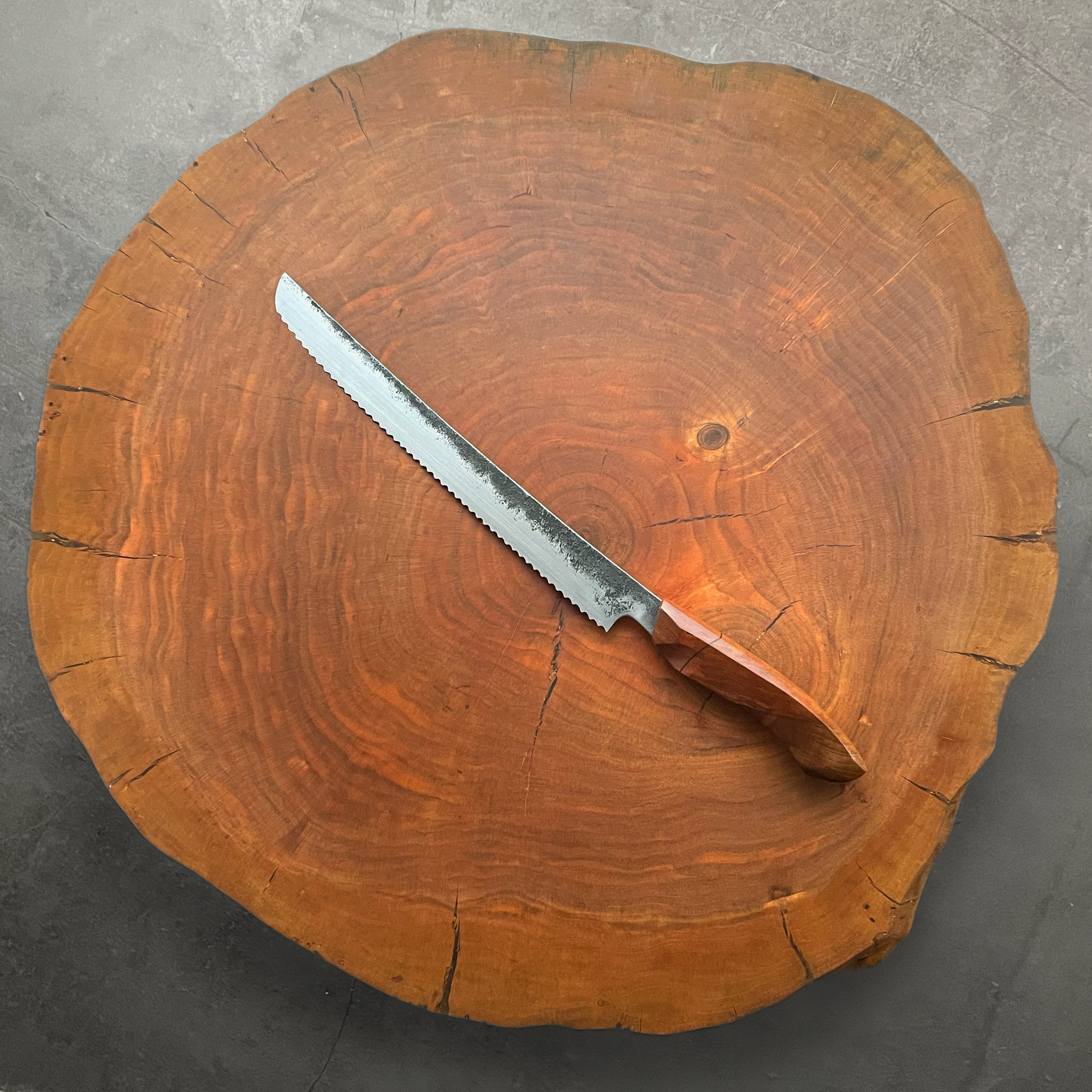 10" BREAD KNIFE