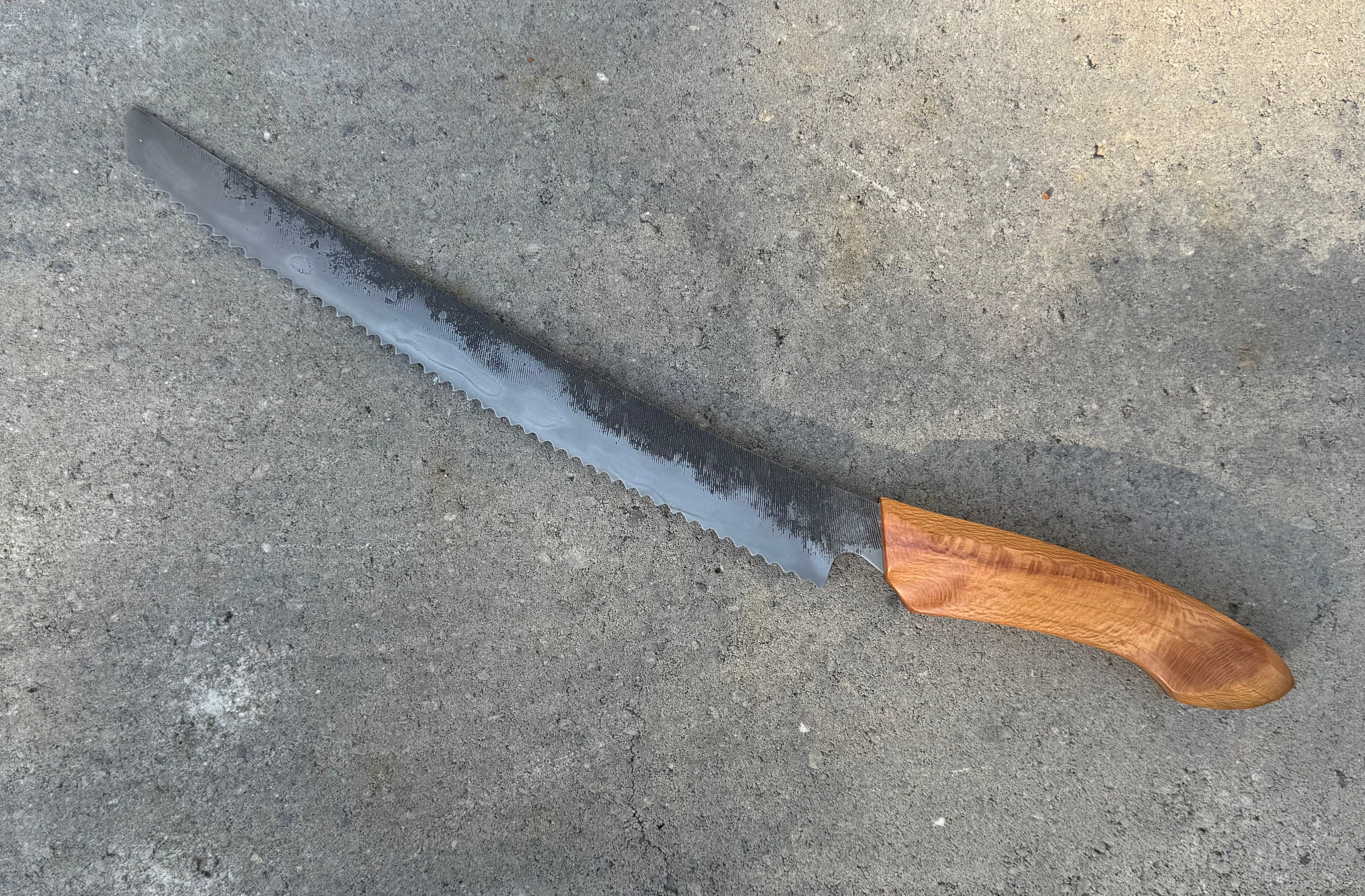 10" BREAD KNIFE